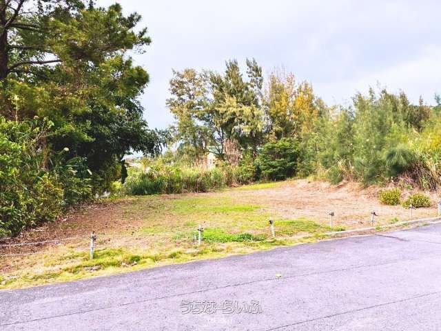 436 sqm Land for Sale in Onna Village, Okinawa with Ocean View Potential - Thumbnail 2