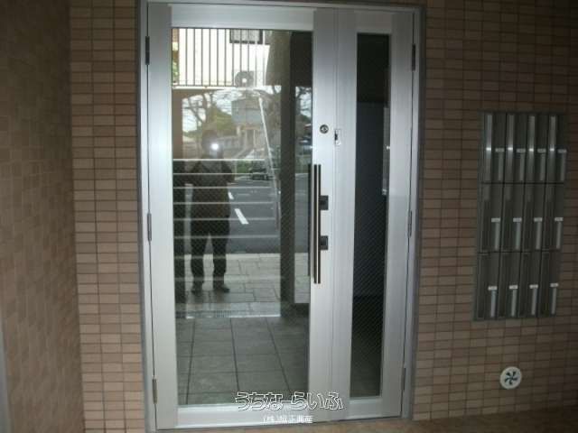 2LDK Apartment for Rent in Naha Shiji with Auto-Lock Security - Thumbnail 2