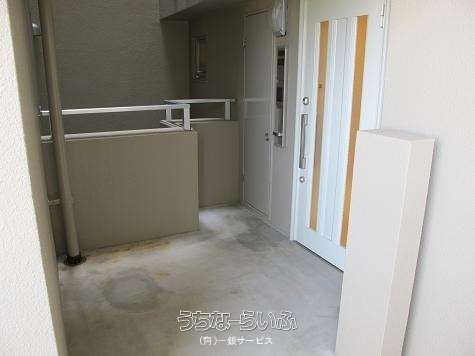 4SLDK Apartment for Rent in Ginowan, Okinawa with Soundproof Room - Thumbnail 3