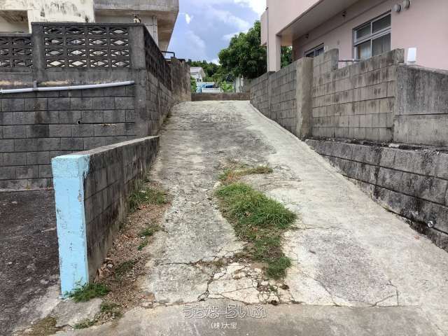 208.98㎡ Land for Sale in Uruma, Okinawa - Scenic & Quiet - Thumbnail 4