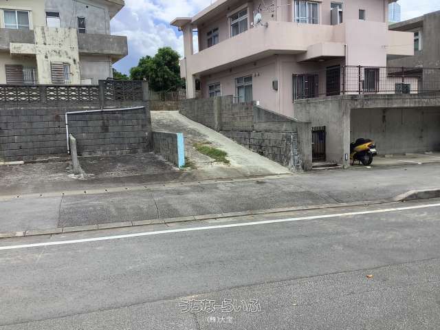 208.98㎡ Land for Sale in Uruma, Okinawa - Scenic & Quiet - Thumbnail 2