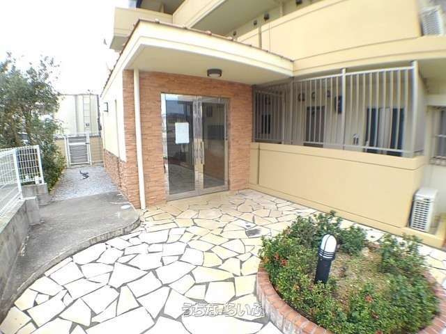 Ocean-View Apartment Complex for Sale in Yomitan Village, Okinawa - Thumbnail 2