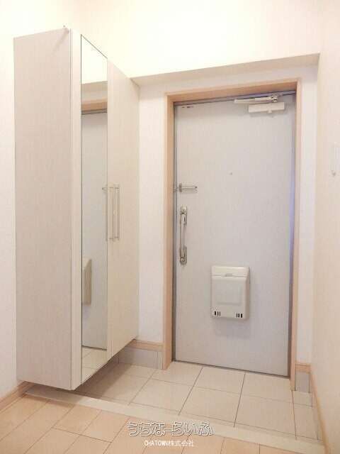 Ocean-View Apartment Complex for Sale in Yomitan Village, Okinawa - Thumbnail 3