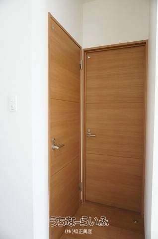 El Palace 2LDK Apartment for Rent in Nishihara, Okinawa - Thumbnail 3