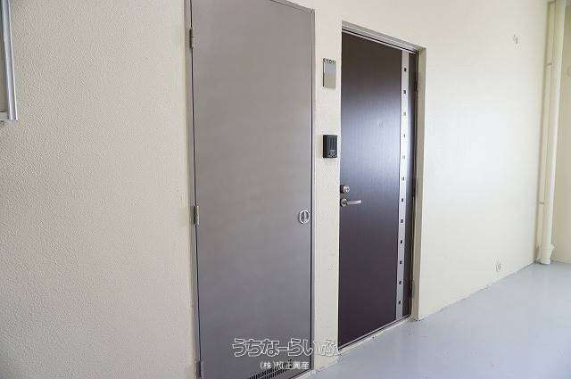 El Palace 2LDK Apartment for Rent in Nishihara, Okinawa - Thumbnail 4