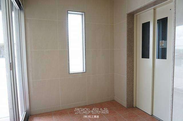El Palace 2LDK Apartment for Rent in Nishihara, Okinawa - Thumbnail 2