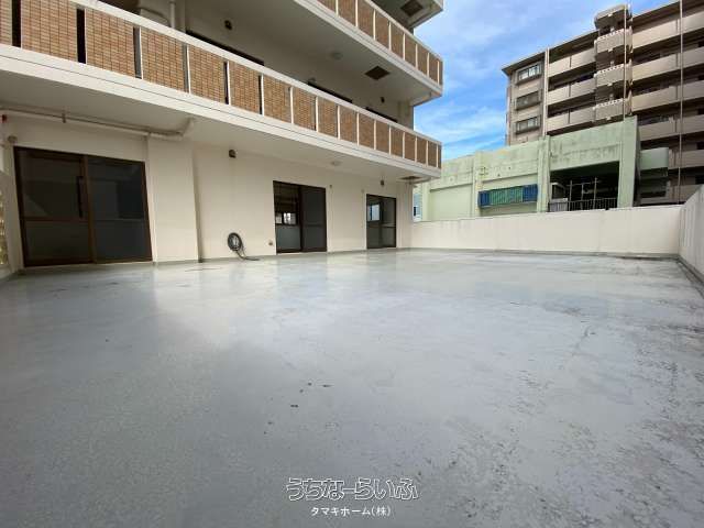 Renovated 3LDK Apartment with Large Roof Balcony Near Tsubogawa Station, Naha - Thumbnail 3