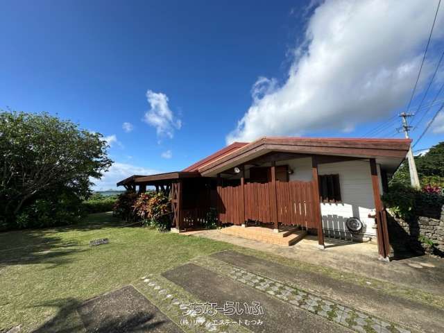 Shop House for Sale in Ishigaki, Okinawa with Sea Views - Thumbnail 4