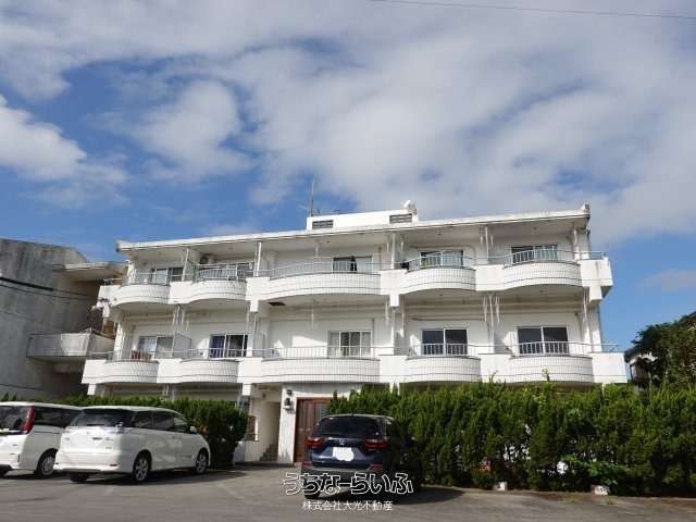 Riversible Maison 1K Loft Apartment for Rent in Nakagusuku, Okinawa - Thumbnail 2