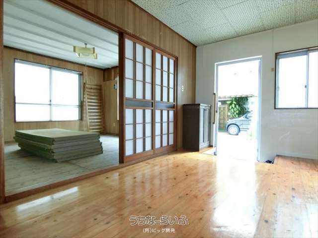 2DK Apartment for Rent in Naha, Okinawa - Pet Friendly - Thumbnail 4