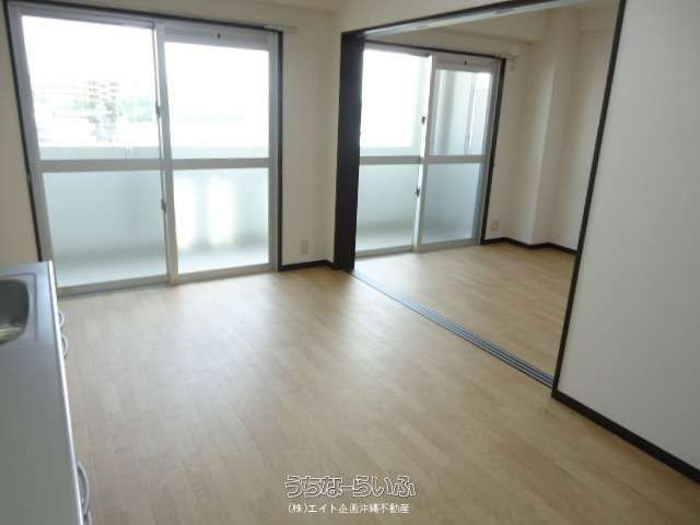 32-Unit Apartment Building for Sale in Urasoe, Okinawa - 750M Yen - Thumbnail 2