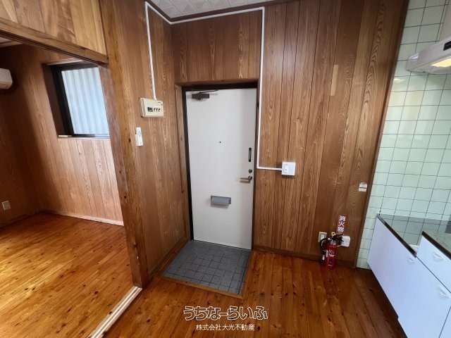 Co-op Tamaki 1DK Apartment for Rent in Ginowan, Okinawa - Thumbnail 4
