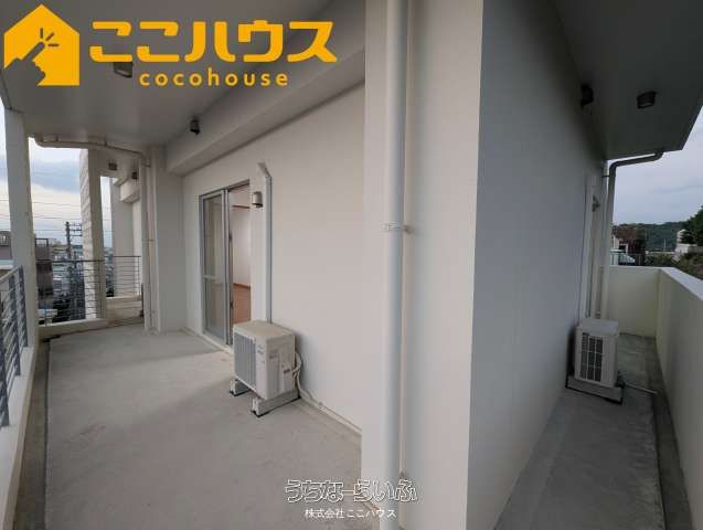 Spacious 3LDK Corner-Plot Home in Naha, Okinawa | 4 Car Parks - Thumbnail 3