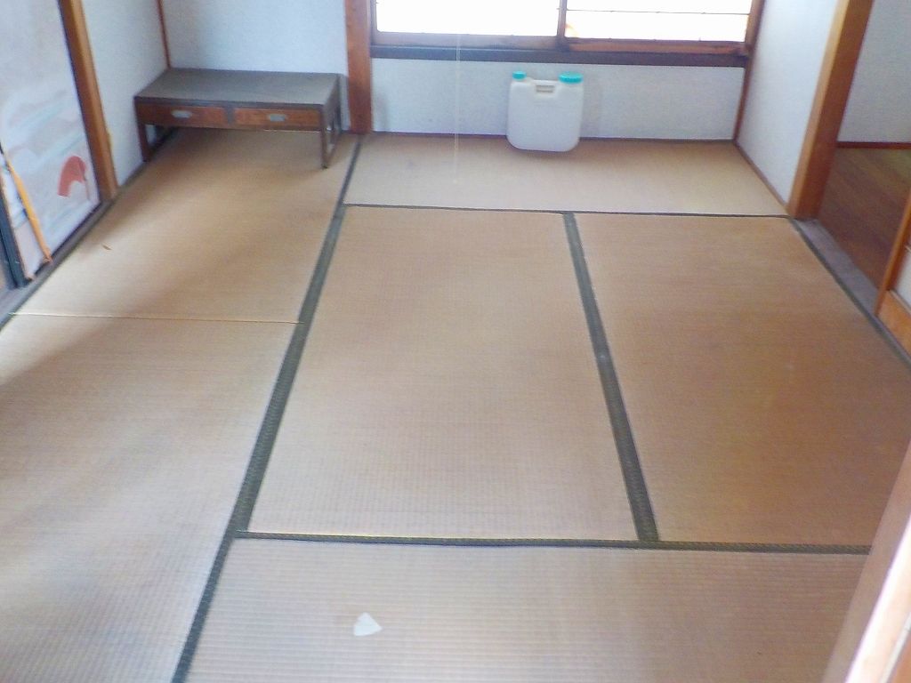 Traditional 9DK House in Yura, Tottori - 250.53sqm Land - Image 1