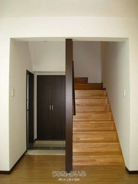 Pet-Friendly 3LDK Detached House for Rent in Naha's Matsugawa - Thumbnail 3