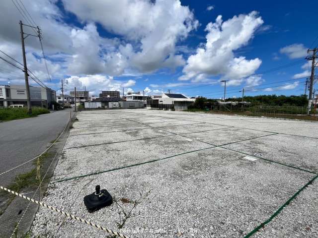 Takefumi Parking I Rental Space in Itoman, Okinawa - Thumbnail 4