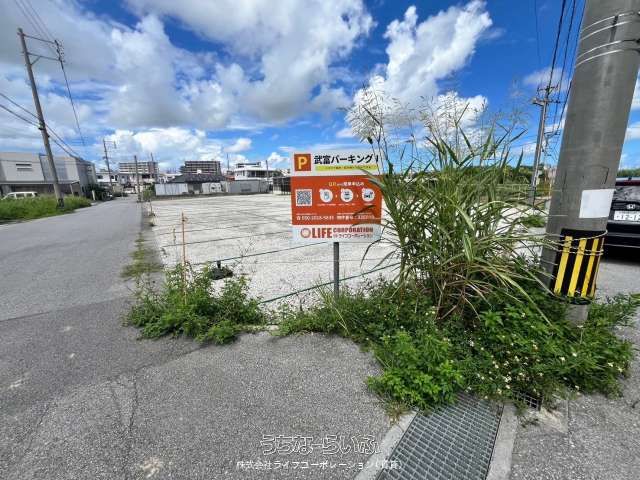Takefumi Parking I Rental Space in Itoman, Okinawa - Thumbnail 3