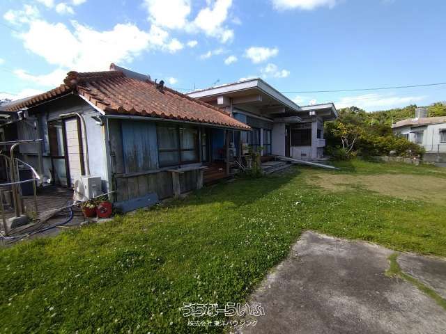 1185 sqm Land for Sale in Yaese Town, Okinawa - Thumbnail 2