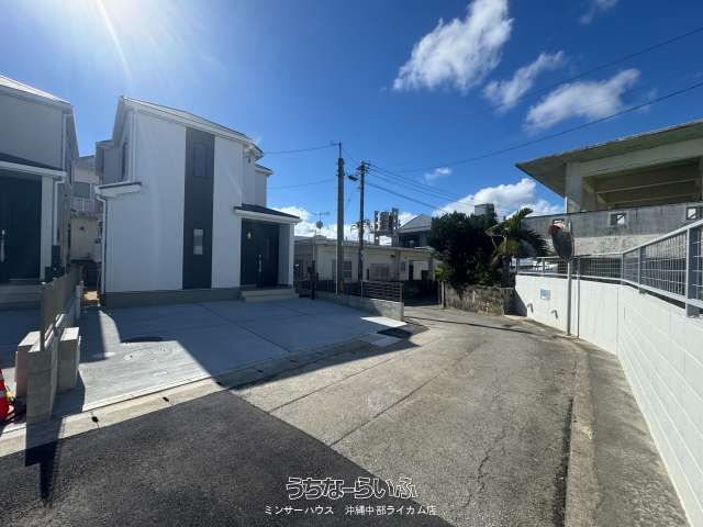 New 4LDK House for Sale in Yomitan Village, Okinawa - Thumbnail 3