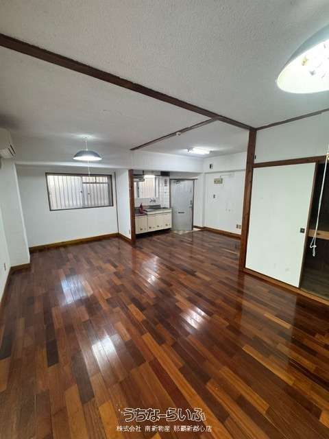1R Apartment for Rent near Asahibashi Station, Naha, Okinawa - Thumbnail 3