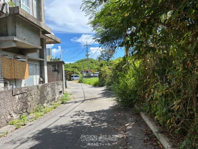 272m² Land for Sale in Uruma City, Okinawa - Corner Plot with Utilities - Thumbnail 4