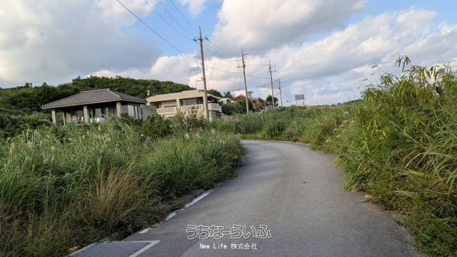 Ocean View Land for Sale in Kouri, Okinawa - Near Heart Rock & Beach - Thumbnail 2