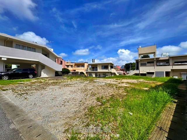 228.01 sqm Residential Land for Sale in Naha's Uebaru District - Thumbnail 2