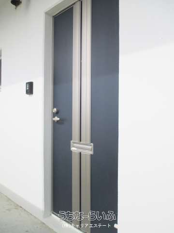 1LDK Apartment for Rent in Yaese Town, Okinawa - Lacolore Unit 302 - Thumbnail 3