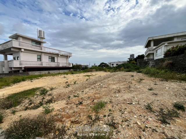 64.61 Tsubo Land Plot in Quiet Yomitan Village, Okinawa - Thumbnail 3