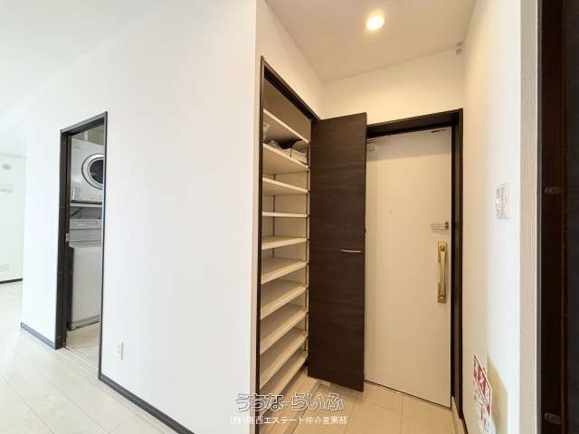 Premium Court Yogi 2 Ocean-View 2LDK Apartment for Sale - Thumbnail 3