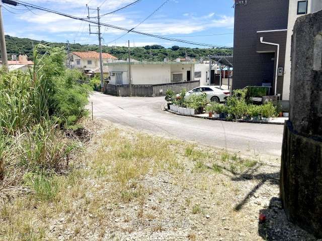 706㎡ Land Plot in Yaese Town, Okinawa with Mountain Views - Thumbnail 4