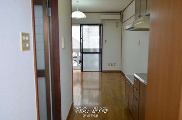 Maison Petit Tête 401: Women-Only Rental Apartment in Urasoe - Thumbnail 4