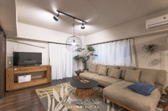 Refurbished 3DK Apartment for Sale in Naha Kumoji, Okinawa - Thumbnail 2