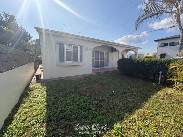 Rental House with Garden in Kin Town, Okinawa - 3LDK - Thumbnail 2