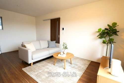 New 4LDK House for Sale in Yonabaru, Okinawa - Thumbnail 4