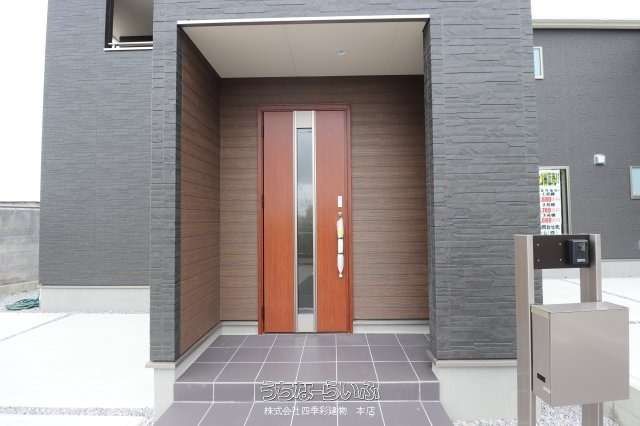 New 4LDK House for Sale in Yonabaru, Okinawa - Thumbnail 2