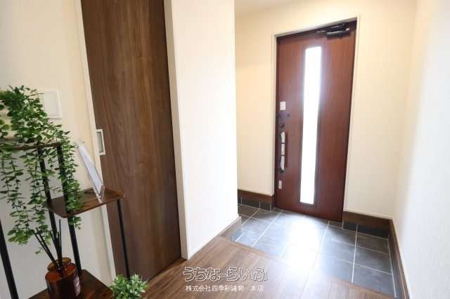 New 4LDK House for Sale in Yonabaru, Okinawa - Thumbnail 3