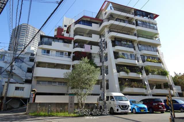Renovated 2LDK Apartment for Sale in Naha, Near Ashitari Station - Thumbnail 2