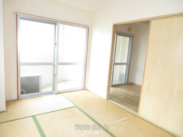 Pet-Friendly 2DK Apartment for Rent in Urasoe, Okinawa - Thumbnail 4
