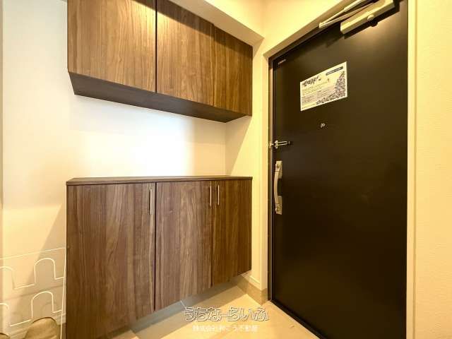Renovated 3LDK Corner Apartment with Balcony in Naha's Shikina - Thumbnail 4