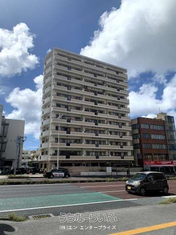 Renovated 3LDK Apartment with Ocean View in Naha, Okinawa - Thumbnail 2