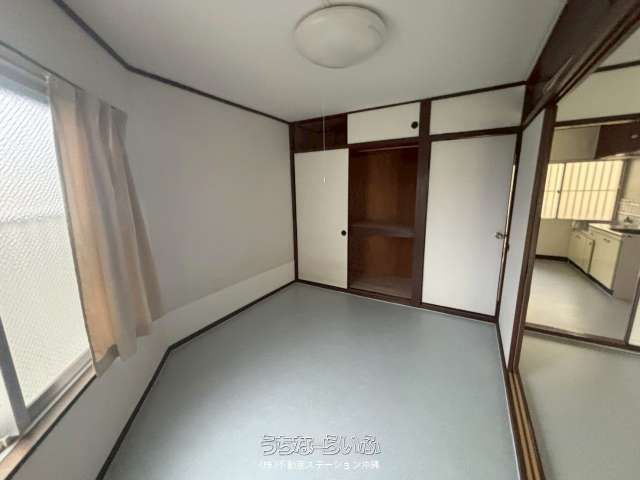 Uruma Residence 403: 2DK Apartment near Miebashi Station, Naha - Thumbnail 2