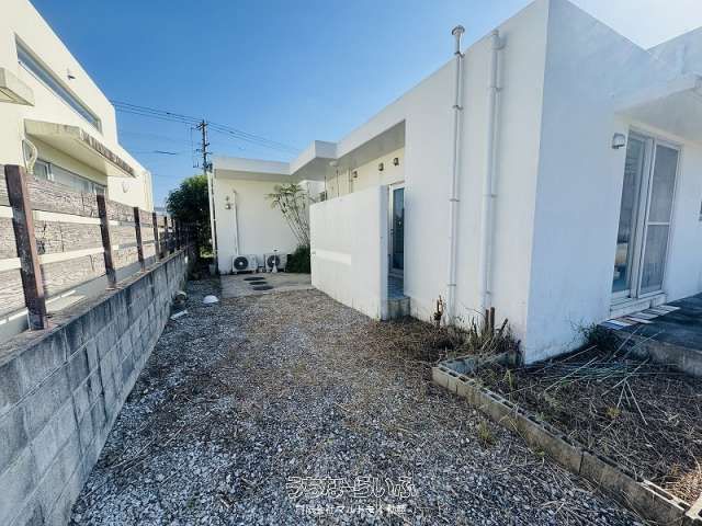 Shop-Residence for Sale in Nago, Okinawa with Rental Income Potential - Thumbnail 4
