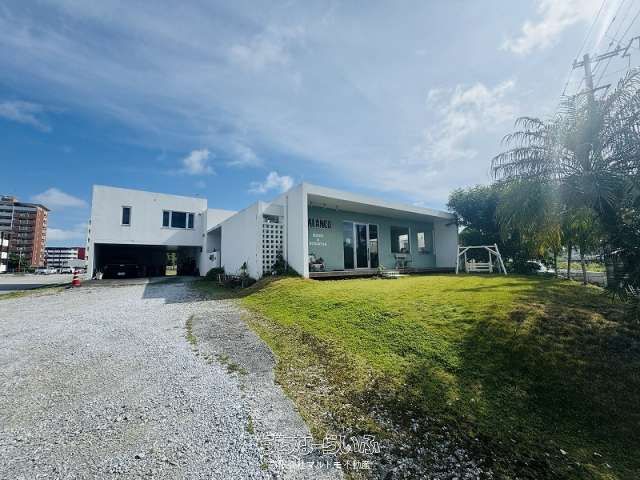 Shop-Residence for Sale in Nago, Okinawa with Rental Income Potential - Thumbnail 3