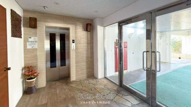 Pet-Friendly 1LDK Condo with Sea View in Onna Village, Okinawa - Thumbnail 4