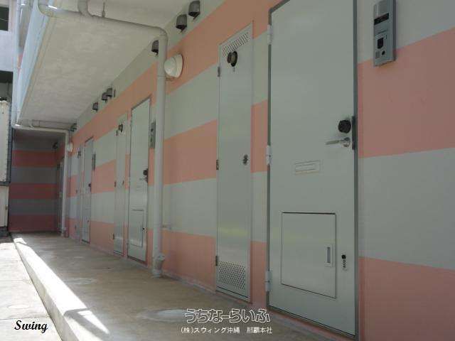 Furnished 1K Apartment for Rent in Chatan, Okinawa - Leopalace Hanakaze - Thumbnail 2