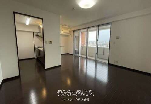 3LDK Apartment for Rent in Naha, Okinawa - Lions Izumizaki Mark Hills - Thumbnail 3