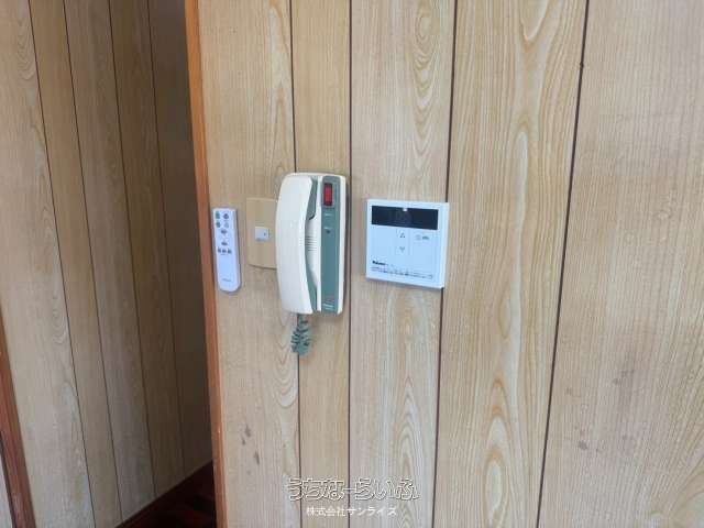 Happy Heights 302: 3LDK Apartment for Rent in Okinawa City - Thumbnail 2