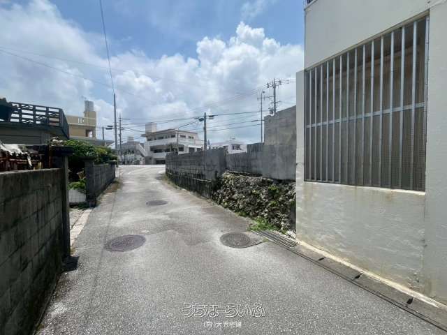 129m² Land for Sale in Urasoe, Okinawa - Prime Development Plot - Thumbnail 4
