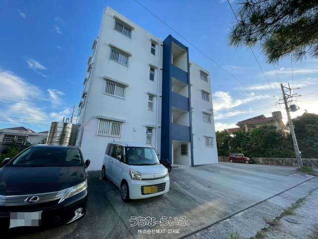 Modern 8-Unit Apartment Building for Sale in Uruma City, Okinawa - Thumbnail 3